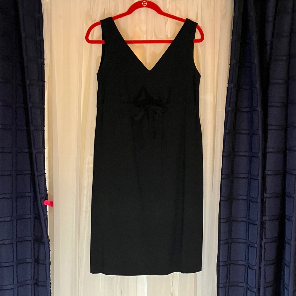 Elegant Vintage Lined Black V-Neck Midi Dress